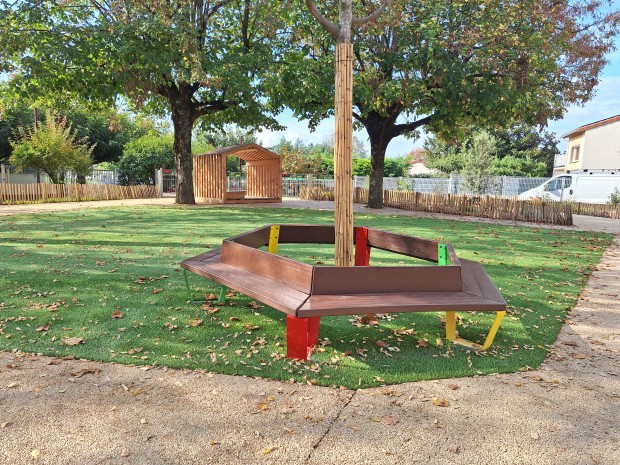Banquette hexagonal