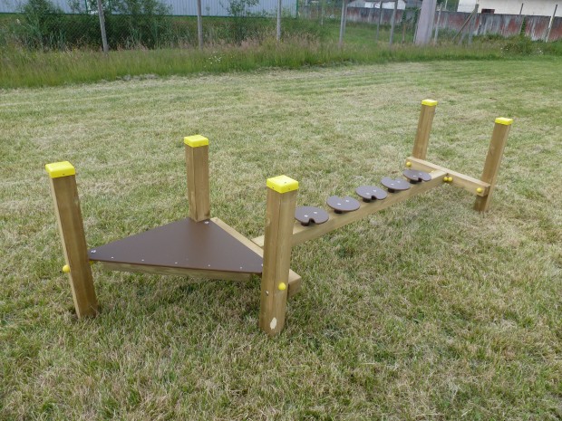 Pas japonais suspendus